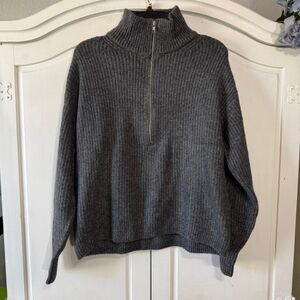 Vince Camuto, NWT, 3/4 zip Gray Sweater, Size  Medium